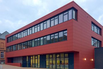 Der rote Anbau des Mariengymnasium Jever